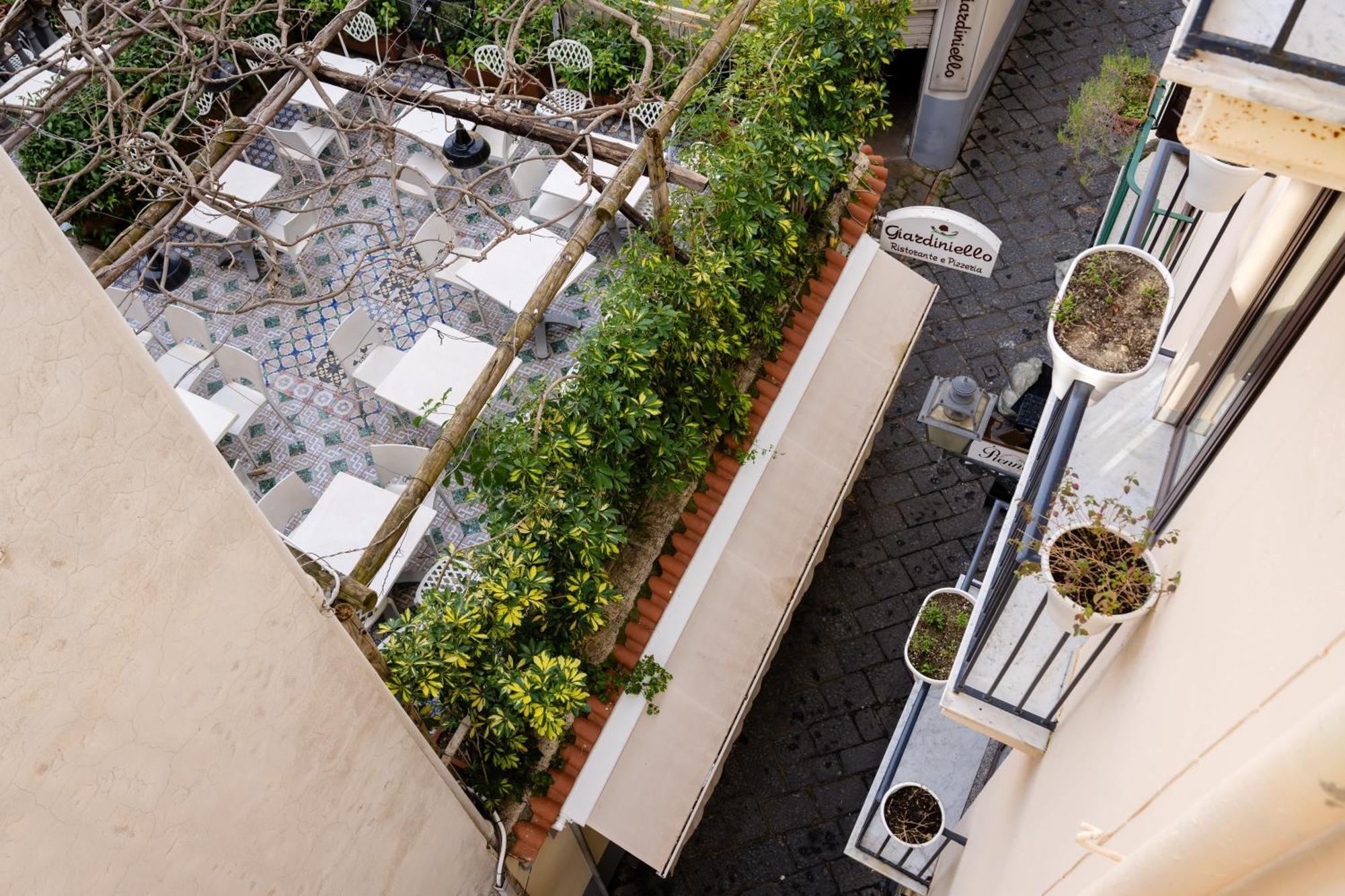 Palazzo Gargiulo Luxury Rooms & Suites Sorrento Luaran gambar